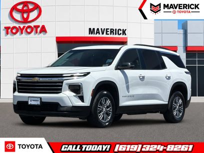 Used 2025 Chevrolet Traverse LT