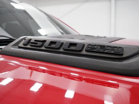 Used 2019 RAM 1500 Rebel w/ Level 2 Equipment Group AWD/4WD image 10