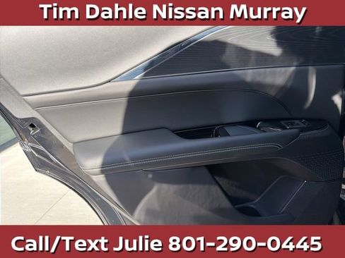 Used 2024 Cadillac Lyriq Luxury AWD/4WD image 19
