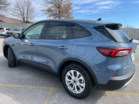 New 2025 Ford Escape Active w/ Cold Weather Package image 9