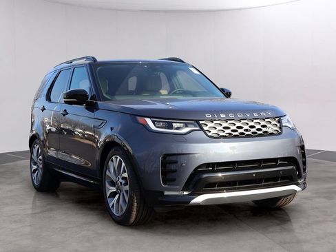 Used 2026 Land Rover Discovery Limited Edition AWD/4WD image 3