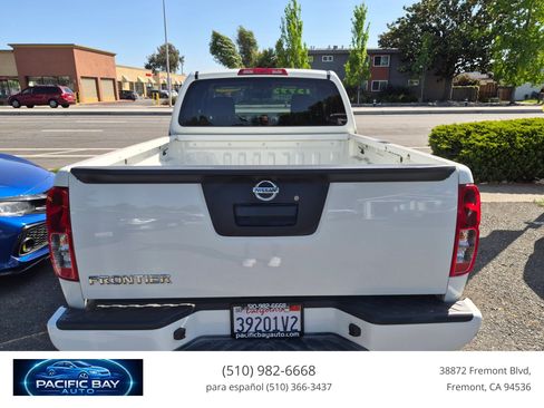 Used 2019 Nissan Frontier S RWD image 6