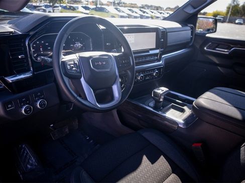 Used 2024 GMC Sierra 1500 Elevation image 8