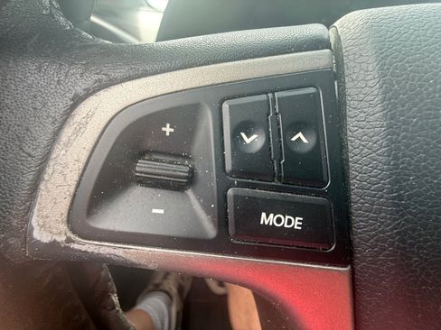 Used 2013 Hyundai Accent SE FWD image 19