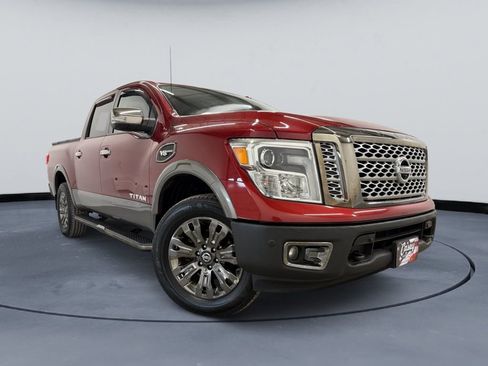 Used 2017 Nissan Titan Platinum Reserve image 2