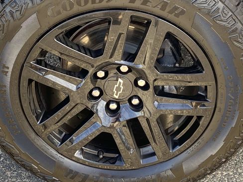 Used 2024 Chevrolet Silverado 1500 RST AWD/4WD image 27