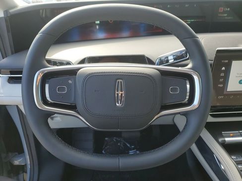 New 2026 Lincoln Nautilus Premier AWD/4WD image 23