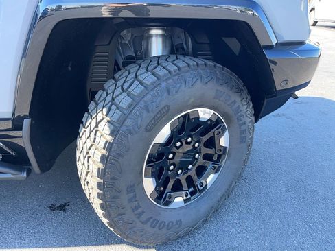 New 2025 GMC Hummer EV 3X w/ Battery Pack, 24 Module Pack AWD/4WD image 11