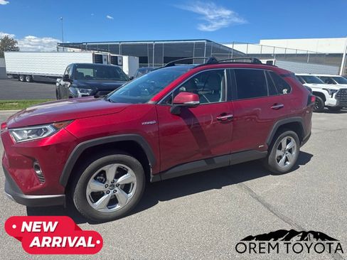 Used 2021 Toyota RAV4 Limited AWD/4WD image 2