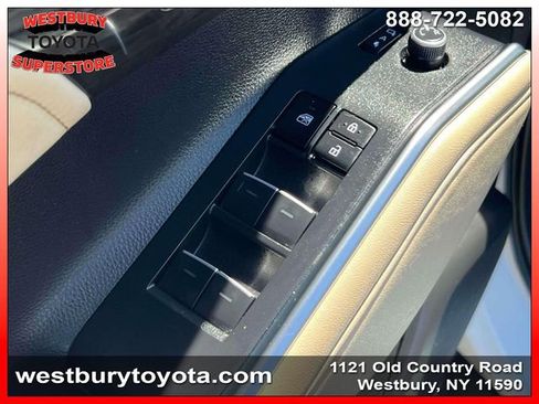 Used 2023 Toyota Highlander Limited AWD/4WD image 20
