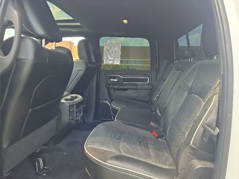 Used 2025 RAM 2500 Laramie AWD/4WD image 9