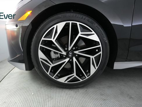 Used 2024 Hyundai Ioniq 6 Limited RWD image 19