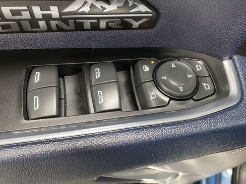 Used 2024 Chevrolet Silverado 1500 High Country w/ Technology Package image 26