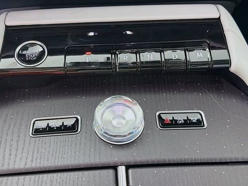 New 2026 Lincoln Navigator L Black Label AWD/4WD image 17
