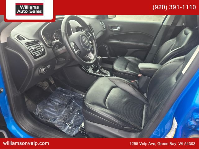 Used 2018 Jeep Compass Limited w/ Navigation Group AWD/4WD image 11