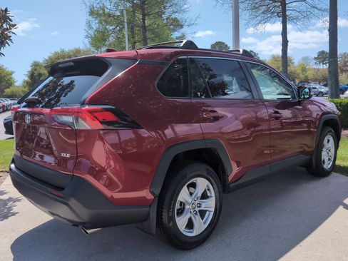 Certified 2021 Toyota RAV4 XLE image 10