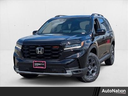 New 2025 Honda Pilot TrailSport