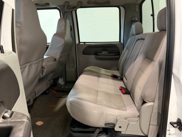 Used 2005 Ford F350 XLT AWD/4WD image 15