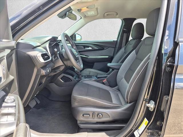 Used 2022 Chevrolet TrailBlazer LT FWD image 15