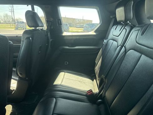 Used 2024 Jeep Grand Cherokee L Limited w/ Luxury Tech Group II image 21