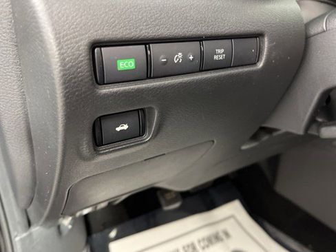 Used 2021 Nissan Sentra SV FWD image 26