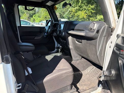 Used 2016 Jeep Wrangler Sport w/ Quick Order Package 24S AWD/4WD image 5