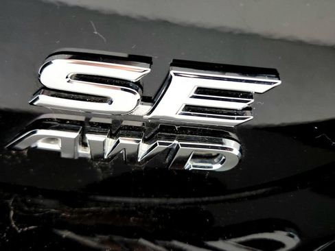 Used 2024 Toyota Camry SE w/ Cold Weather Package AWD/4WD image 13