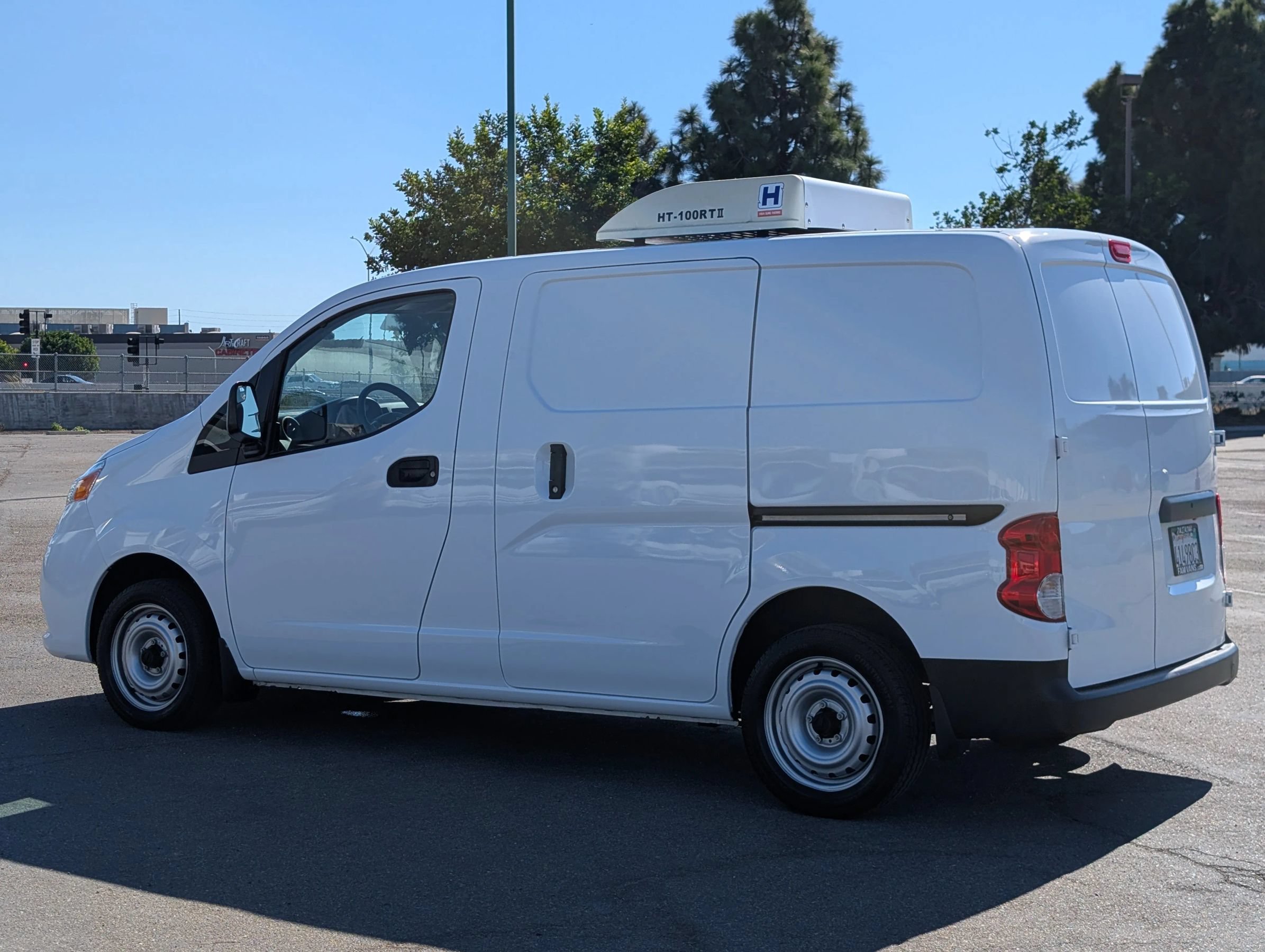 Used 2021 Nissan NV200 S FWD image 5