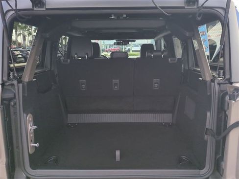 New 2025 Ford Bronco Badlands image 13