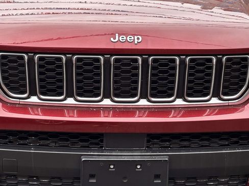 Used 2022 Jeep Grand Cherokee L Limited image 10
