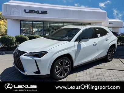 New 2026 Lexus UX 300h FWD w/ Accessory Package (2T)