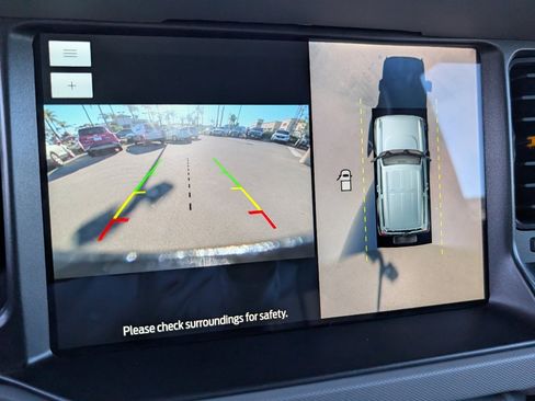 Used 2023 Ford Bronco Badlands image 6