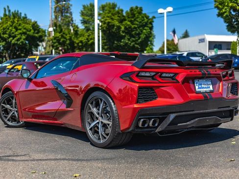 Used 2021 Chevrolet Corvette Stingray Premium Conv w/ Z51 Performance Package RWD image 5