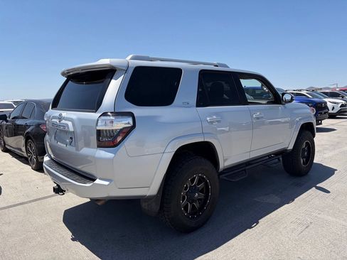 Used 2016 Toyota 4Runner SR5 Premium AWD/4WD image 2