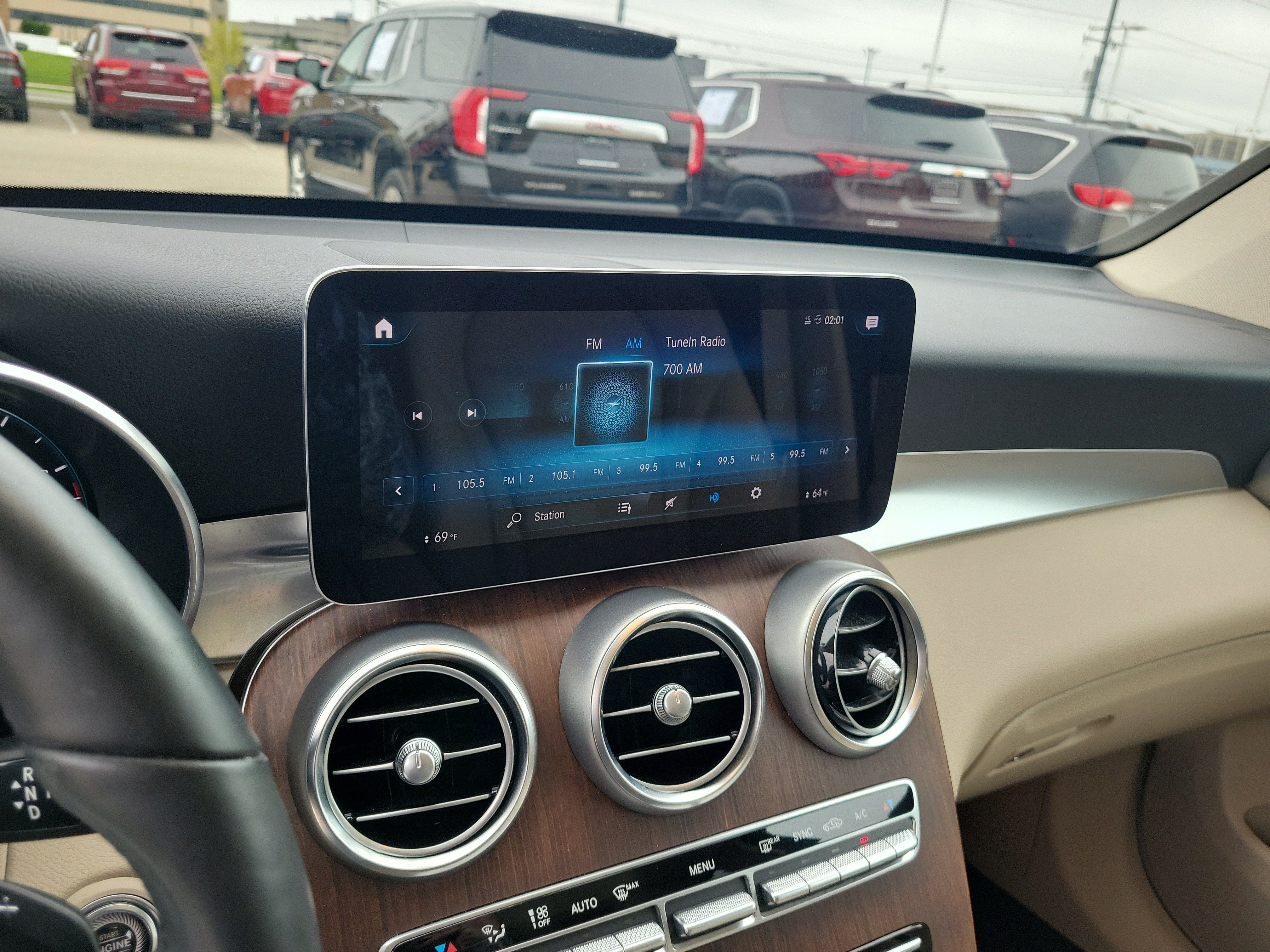 Used 2021 Mercedes-Benz GLC 300 4MATIC image 28