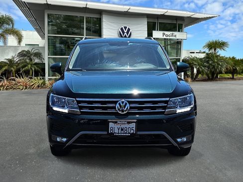 Used 2019 Volkswagen Tiguan SEL FWD image 2