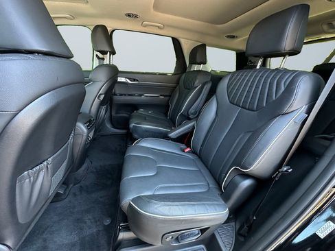 Used 2025 Hyundai Palisade Limited AWD/4WD image 13