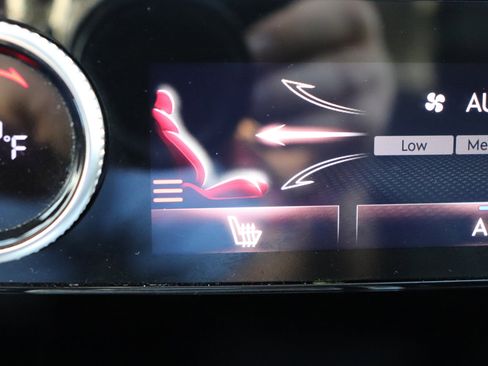 Used 2023 Genesis G80 2.5T image 34