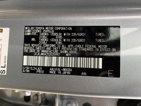 Used 2025 Lexus RX 450h AWD w/ Luxury Package image 36