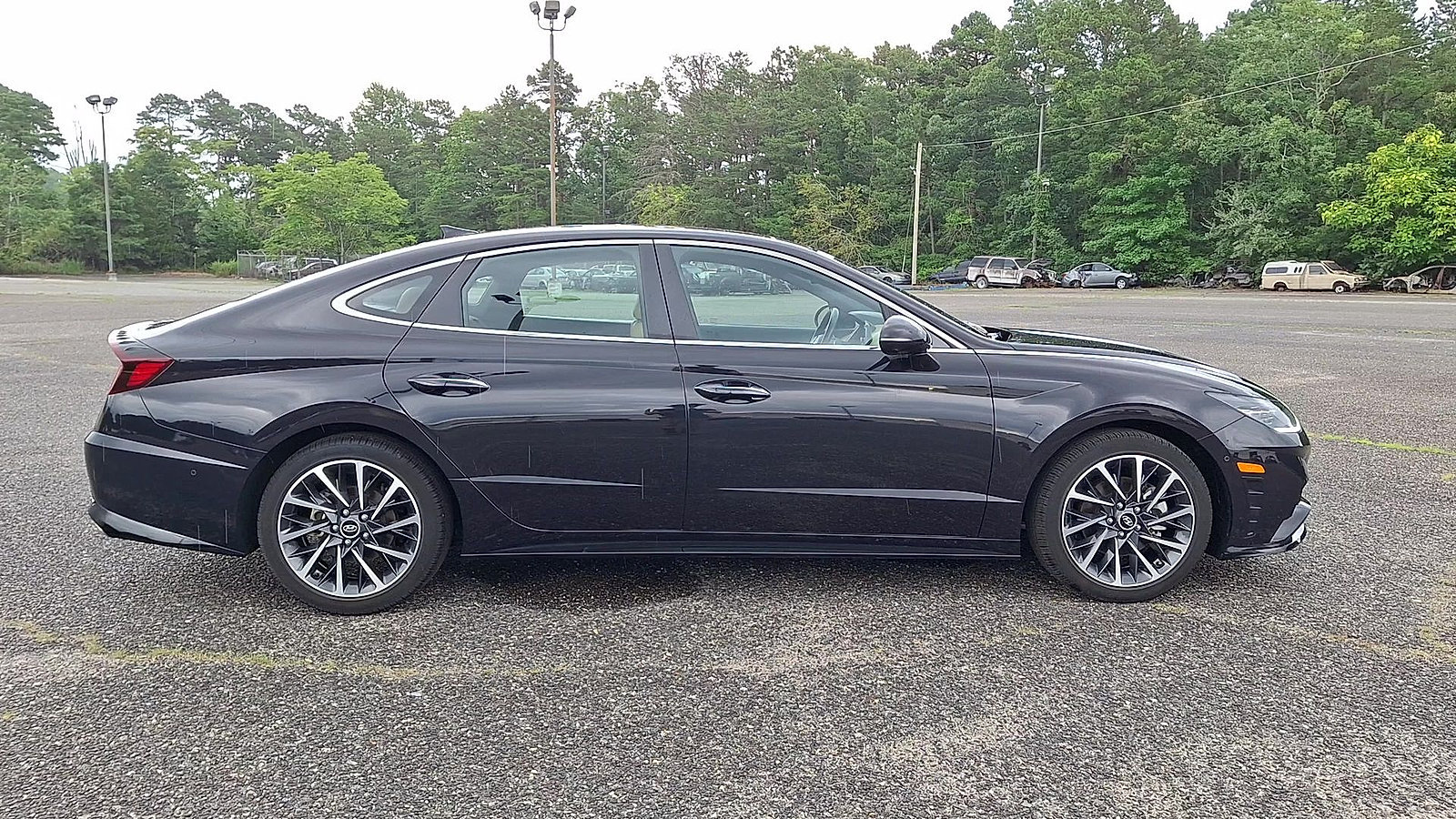 Certified 2023 Hyundai Sonata Limited w/ Cargo Package FWD image 9