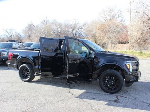 Used 2025 Ford F150 Lariat w/ Equipment Group 502A High image 17