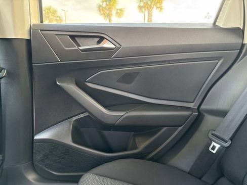 Used 2019 Volkswagen Jetta S image 17