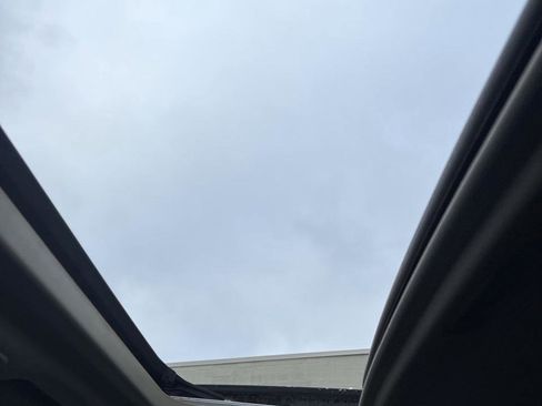 Used 2009 Chevrolet Avalanche LTZ image 19