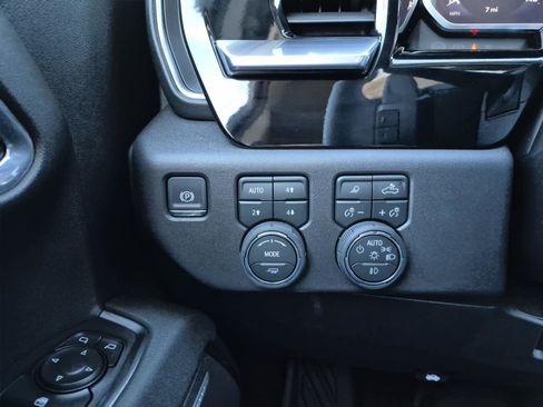 New 2026 Chevrolet Silverado 1500 LT Trail Boss w/ LT Trail Boss Premium Package image 13