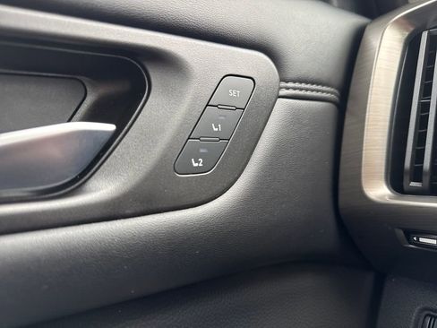 Used 2024 Nissan Pathfinder Platinum w/ Cargo Package image 49