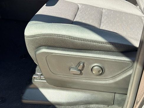 New 2026 RAM 1500 Big Horn AWD/4WD image 14