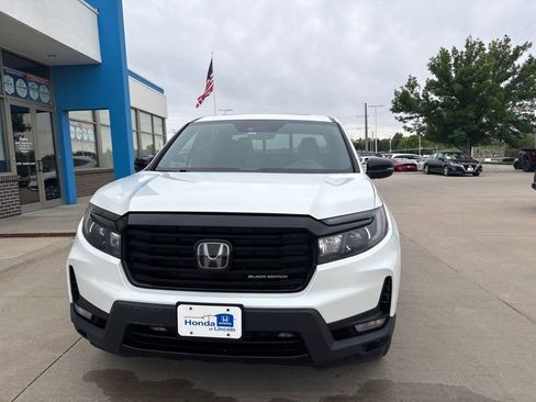 Certified 2021 Honda Ridgeline Black Edition image 2
