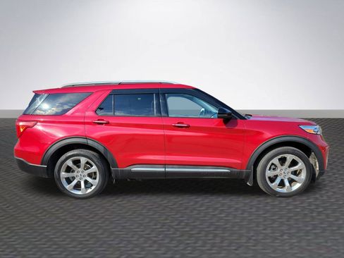 Used 2020 Ford Explorer Platinum w/ Premium Technology Package image 4