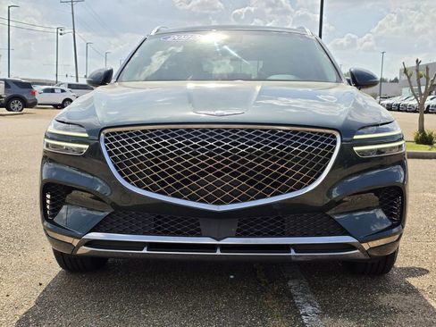 Used 2022 Genesis GV70 2.5T AWD/4WD image 2