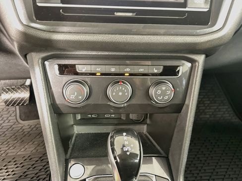Used 2022 Volkswagen Tiguan S FWD image 22